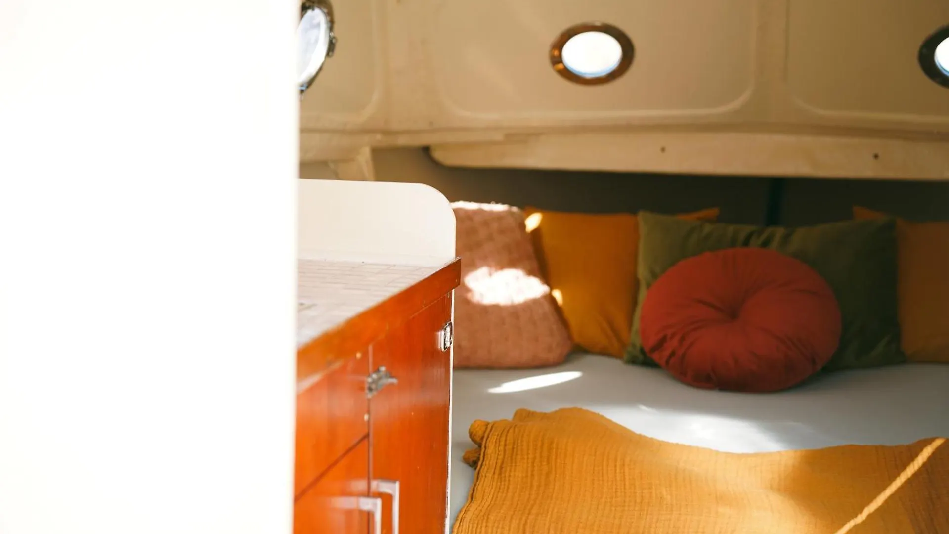 Campsite De Buitenkans Unique Cabins - Urban Camping